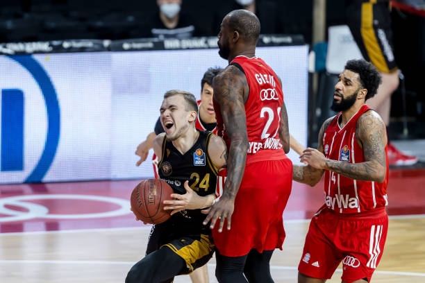 更是团队合 更是团队合